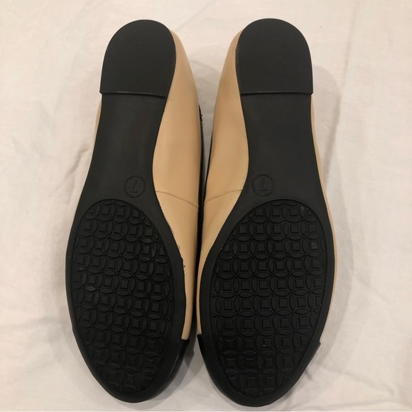 Two Toned Ballet Flats Tan w/ Black Toe and Black Cord Bow size 7 NWOT - Picture 8 of 13